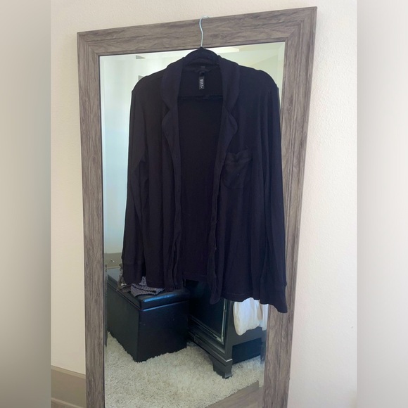 SKIMS Other - Skims black long sleeve button up lounge top